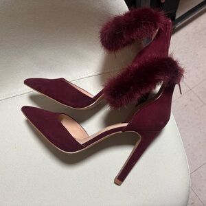 Women’s heels size 9